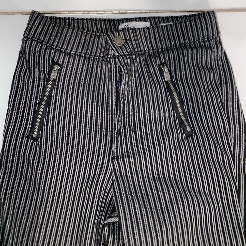 Hollister Plaid pants